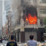 新橋 爆発 どこ 店舗名 名前 カフェ バー ムーティエ